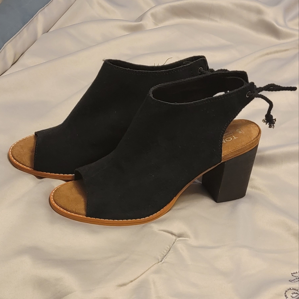 Tom's chunky heels